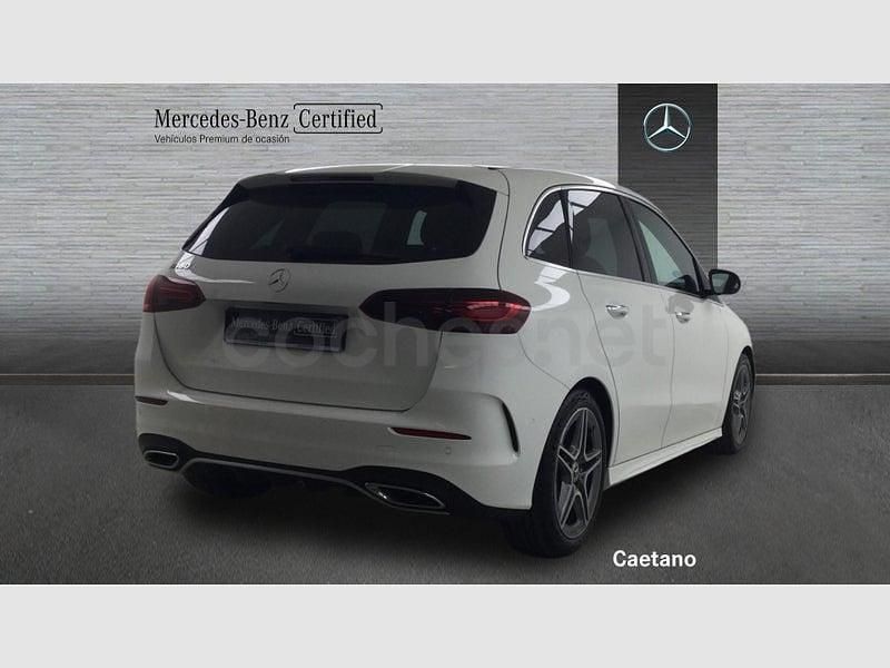 Usado Mercedes B180 136 CV (100 kW) 2024 Blanco Monovolumen
