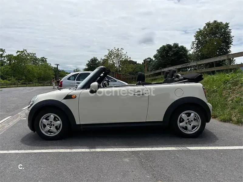 Usado Mini Cooper Cabriolet 116 CV (85 kW) 2009 Beige Descapotable