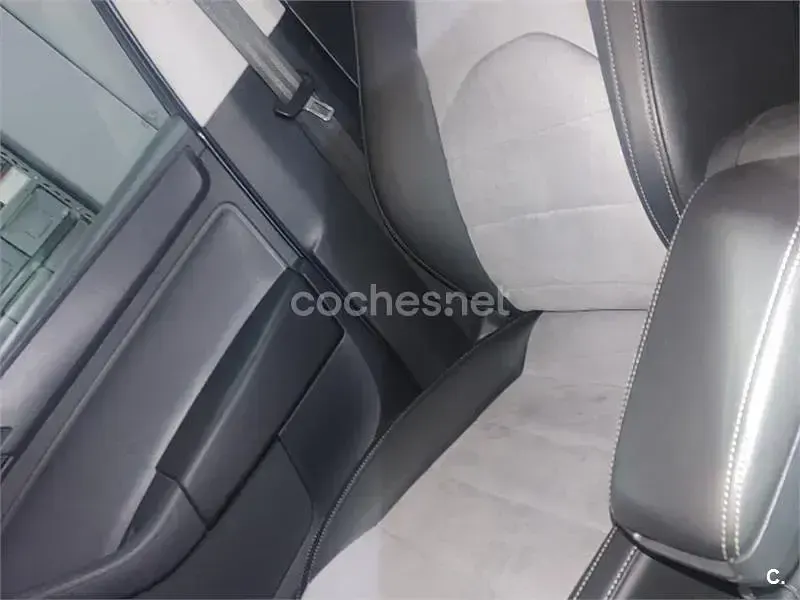 Usado Seat Toledo 90 CV (66 kW) 2016 Gris / plata Utilitario