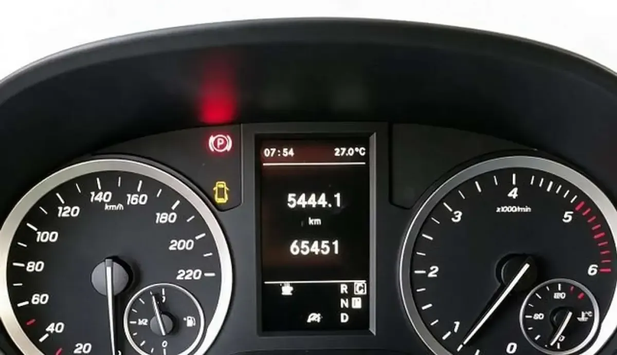 Usado Mercedes Vito 136 CV (100 kW) 2021 Azul Van
