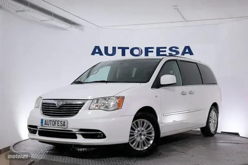 Blanco Usado 2011 Lancia Voyager Gold Monovolumen | 12.750 € (Buen precio) - Imagen 1/4
