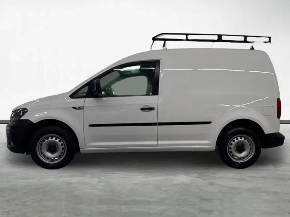 Usado VW Caddy 75 CV (55 kW) 2019 Blanco Monovolumen