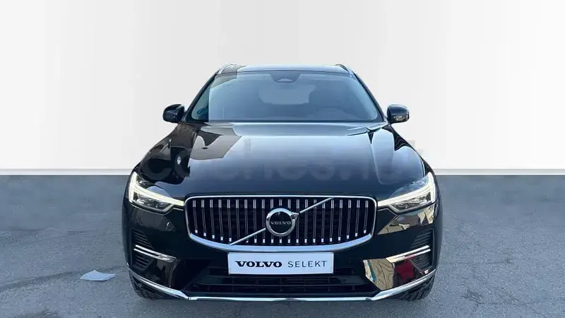Usado Volvo XC60 Core 350 CV (257 kW) 2025 Negro SUV