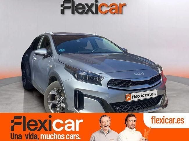 Usado Kia XCeed 120 CV (88 kW) 2023 Gris SUV