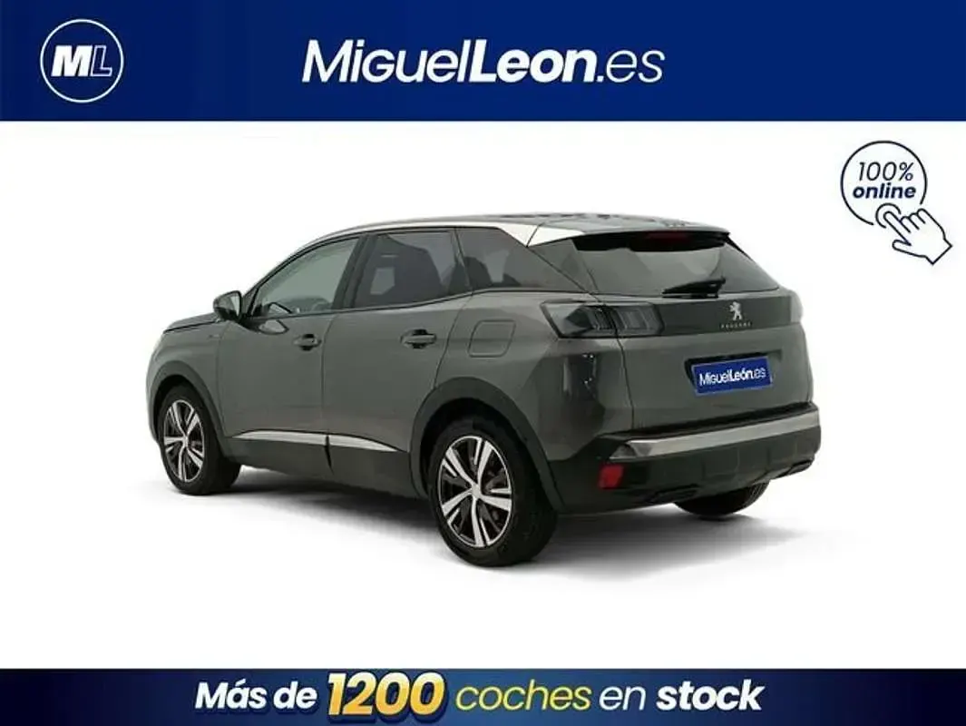 Usado Peugeot 3008 Allure 224 CV (164 kW) 2022 Gris SUV
