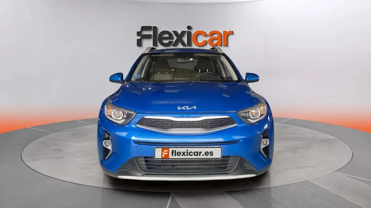 Usado Kia Stonic 84 CV (61 kW) 2023 Azul SUV