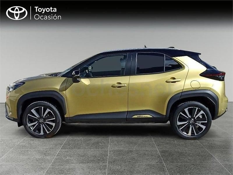 Usado Toyota Yaris Cross Edition 116 CV (85 kW) 2021 Amarillo SUV