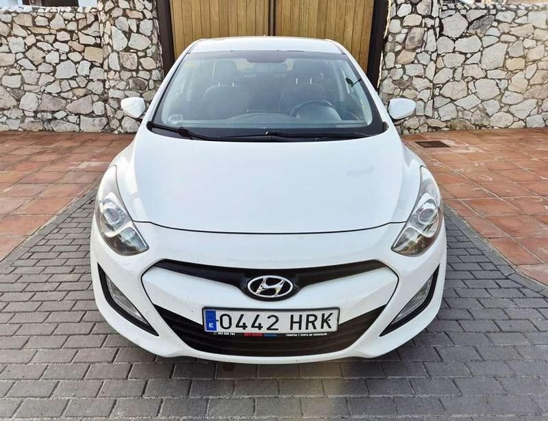 Usado Hyundai i30 110 CV (80 kW) 2013 Blanco Utilitario