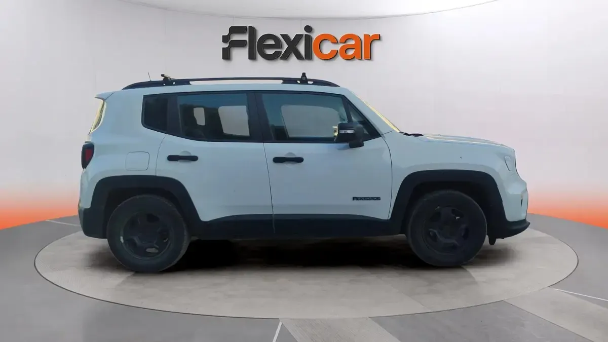 Usado Jeep Renegade Sport 120 CV (88 kW) 2020 Blanco SUV