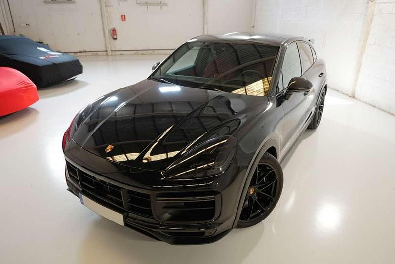 Negro Usado 2023 Porsche Cayenne Turbo GT SUV | 184.000 € - Imagen 1/4