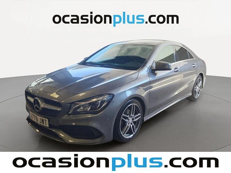 Usado Mercedes CLA200 AMG 136 CV (100 kW) 2017 Gris Berlina