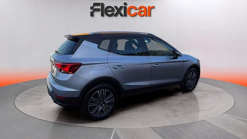 Usado Seat Arona FR 116 CV (85 kW) 2024 Gris SUV