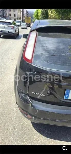 Usado Ford Focus Trend 115 CV (84 kW) 2010 Negro Berlina