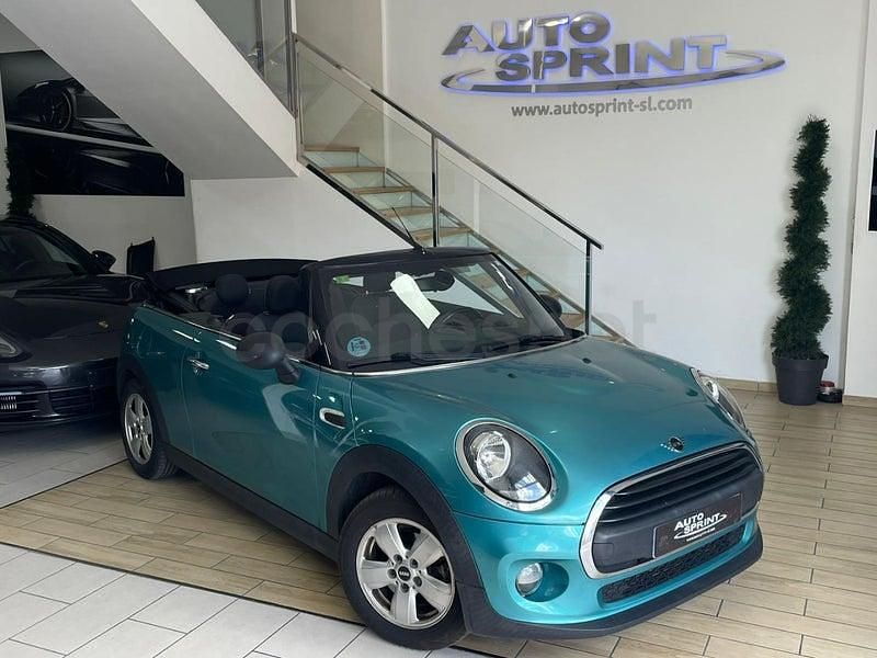Usado Mini One Cabriolet 102 CV (75 kW) 2018 Azul Descapotable