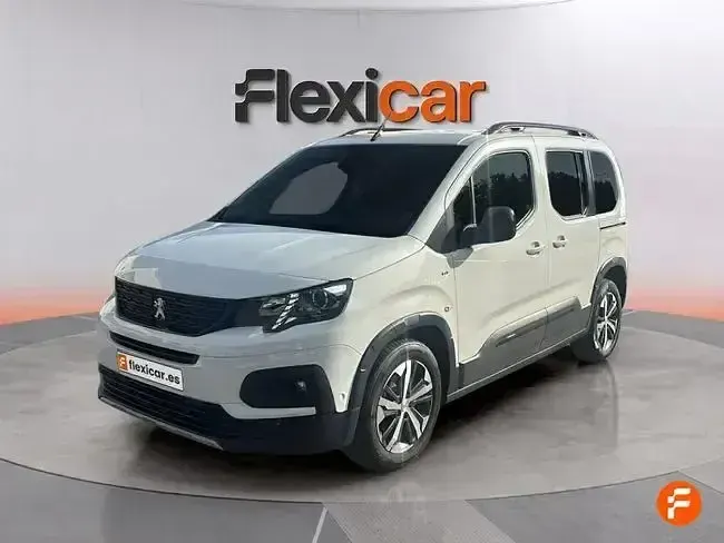 Usado Peugeot Rifter GT 130 CV (95 kW) 2023 Blanco Monovolumen