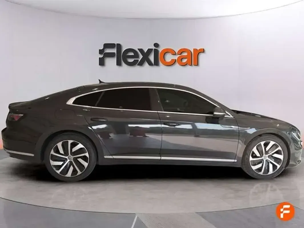 Usado VW Arteon R-line 150 CV (110 kW) 2023 Gris Coupe