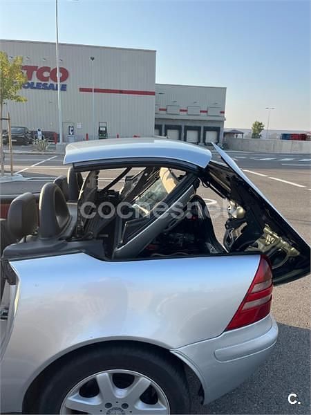 Usado Mercedes SLK230 193 CV (141 kW) 1996 Gris / plata Descapotable