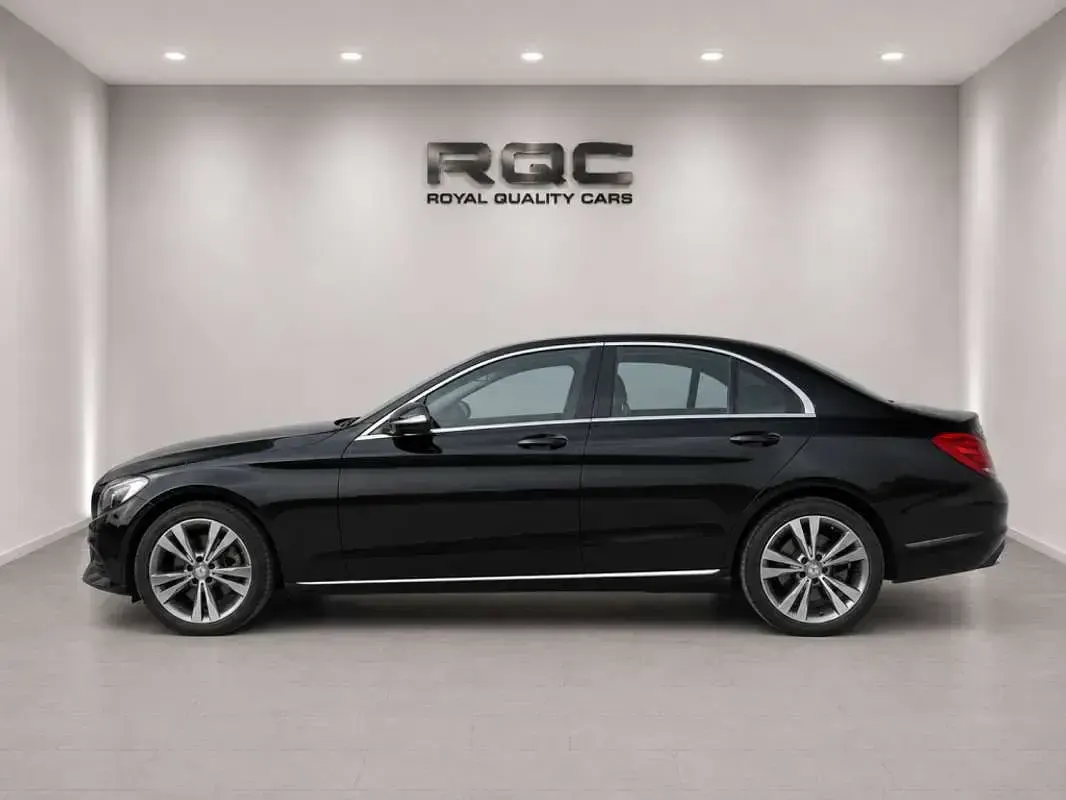 Usado Mercedes C200 136 CV (100 kW) 2015 Negro Berlina