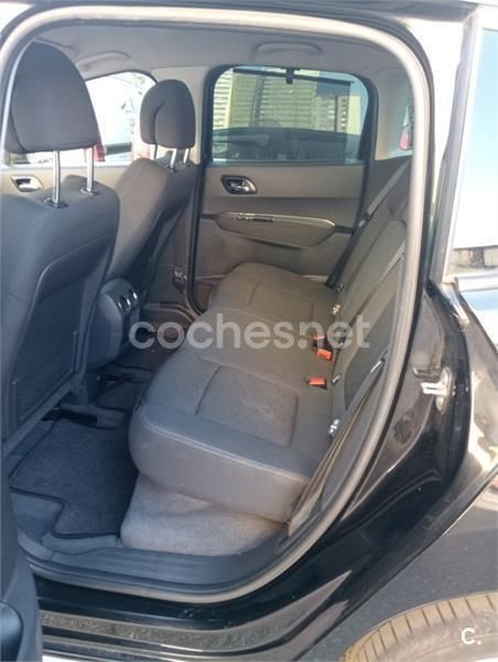 Negro Usado 2014 Peugeot 3008 Crossway Berlina | 7400 € (Buen precio) - Imagen 1/4