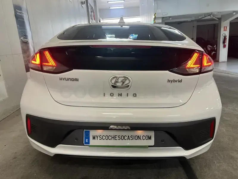 Usado Hyundai Ioniq 141 CV (103 kW) 2019 Blanco Utilitario
