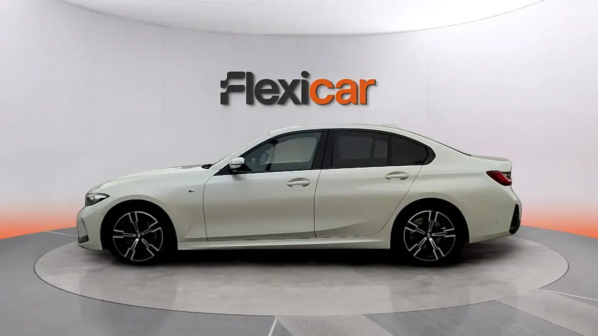 Usado BMW 318 150 CV (110 kW) 2025 Blanco Berlina
