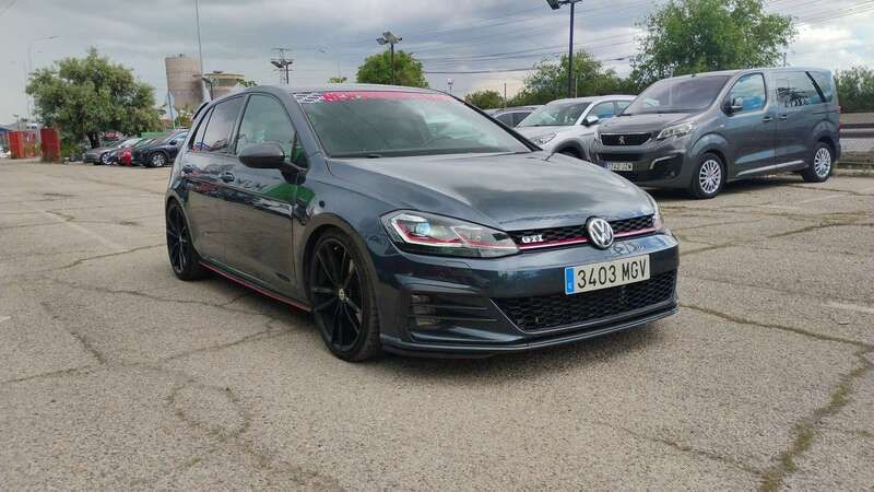 Gris Usado 2018 VW Golf VII Advance Familiar | 19.990 € - Imagen 1/4