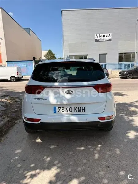 Usado Kia Sportage 132 CV (97 kW) 2018 Blanco SUV