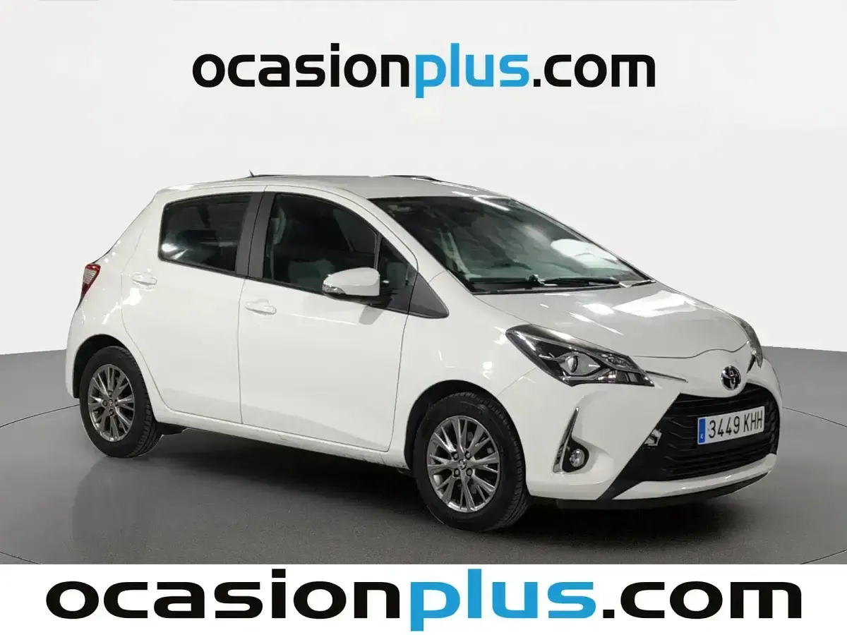 Käytetty Toyota Yaris Active 111 HP (81 kW) 2018 Valkoinen