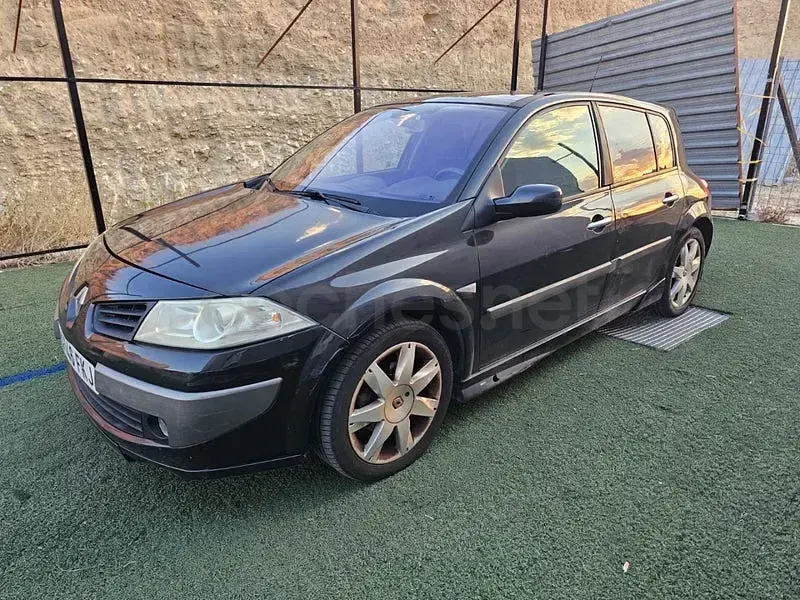 Usado Renault Mégane II Extreme 135 CV (99 kW) 2007 Negro Berlina