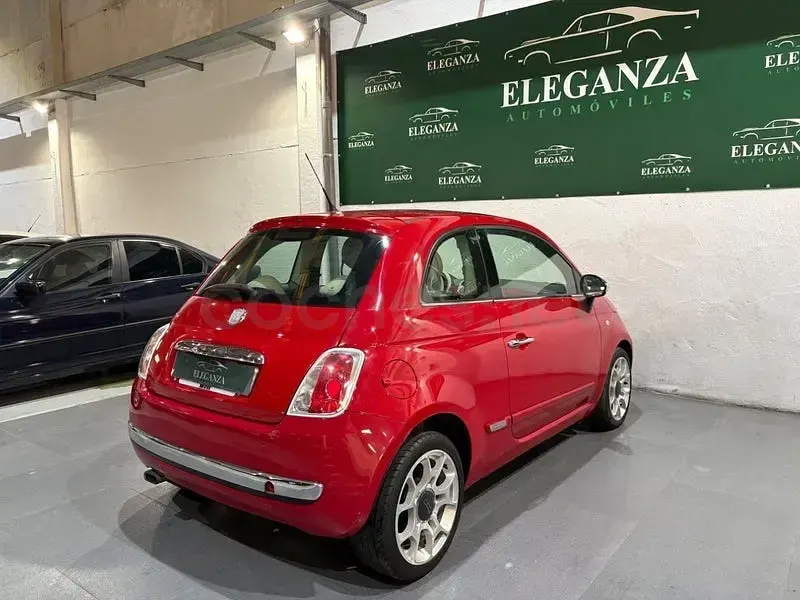 Używany Fiat 500 85 KM (62 kW) 2011 Czerwony Sedan/Limuzyna