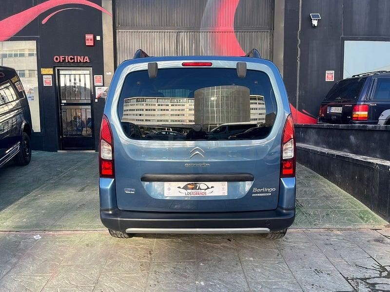 Usado Citroën Berlingo XTR 120 CV (88 kW) 2016 Azul Monovolumen