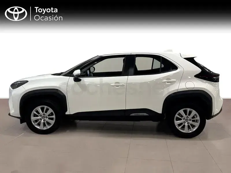 Usado Toyota Yaris Cross Business Edition 116 CV (85 kW) 2022 Blanco SUV
