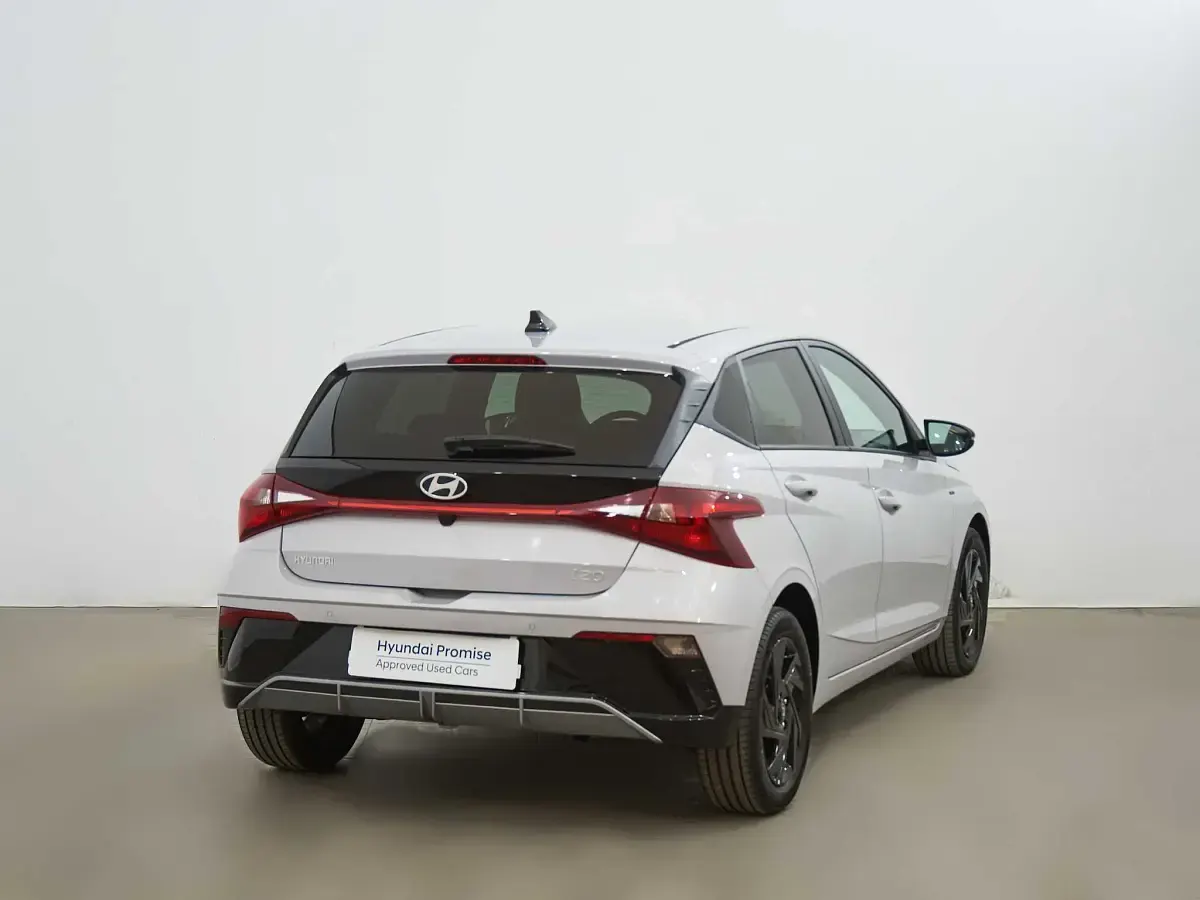 Nuevo Hyundai i20 Blackline 90 CV (66 kW) 2026 Utilitario