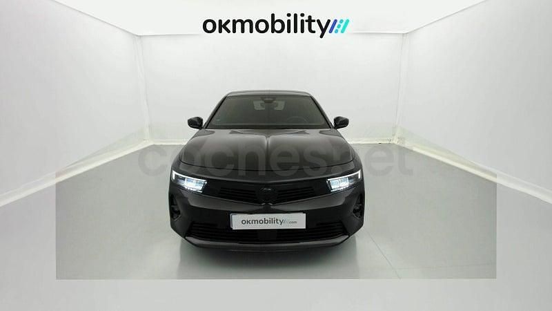 Usado Opel Astra 180 CV (132 kW) 2023 Negro Berlina