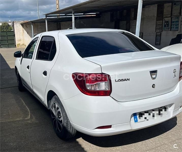 Usado Dacia Logan Ambiance 75 CV (55 kW) 2015 Blanco Berlina