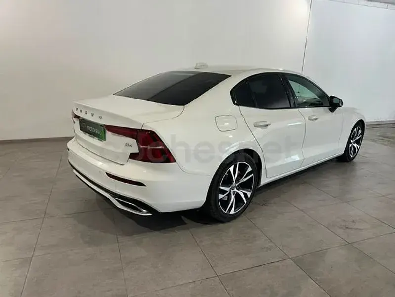 Usado Volvo S60 Core 197 CV (144 kW) 2022 Blanco Berlina