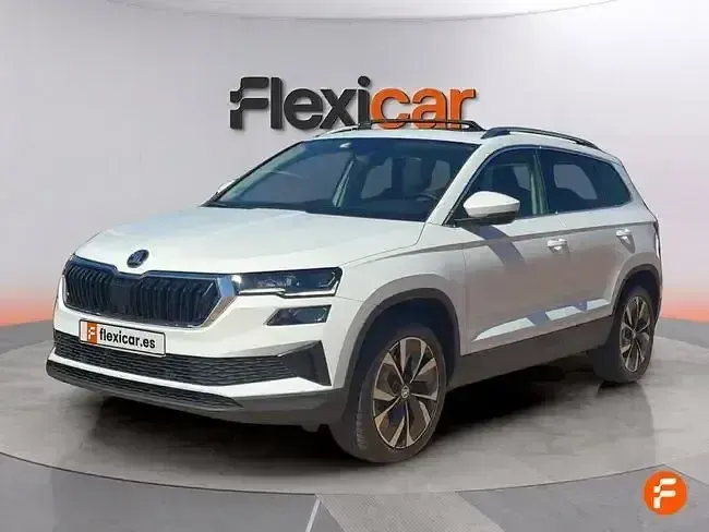 Usado Skoda Karoq Ambition 150 CV (110 kW) 2023 Blanco SUV