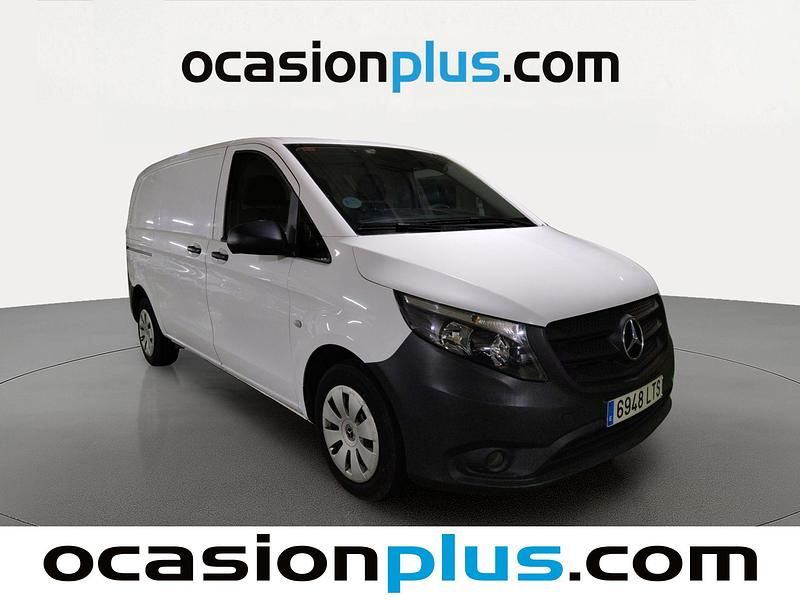 Usado Mercedes Vito 102 CV (75 kW) 2021 Blanco Van