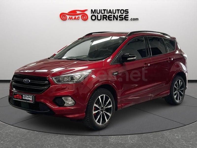 Usado Ford Kuga ST-Line 120 CV (88 kW) 2019 Granate SUV