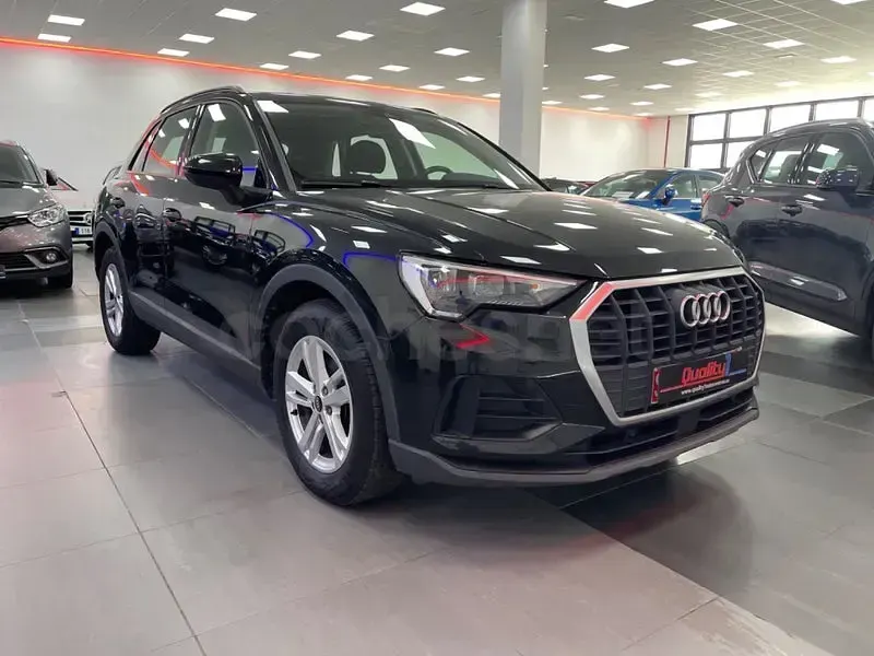 Usado Audi Q3 150 CV (110 kW) 2021 Negro SUV