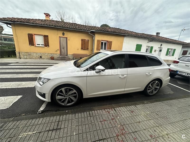 Usado Seat Leon ST FR 184 CV (135 kW) 2015 Blanco Familiar