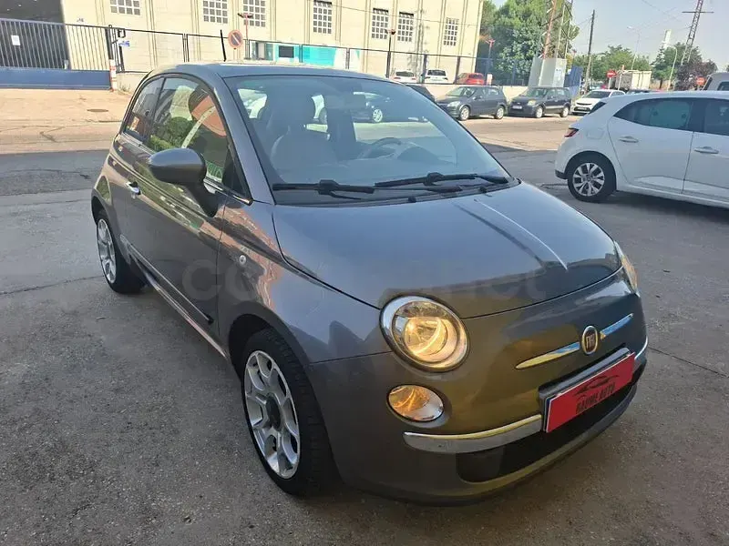 Usado Fiat 500 Lounge 69 CV (50 kW) 2015 Gris / plata Berlina