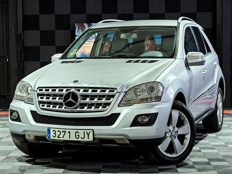 Usado Mercedes ML420 306 CV (225 kW) 2009 Gris / plata SUV