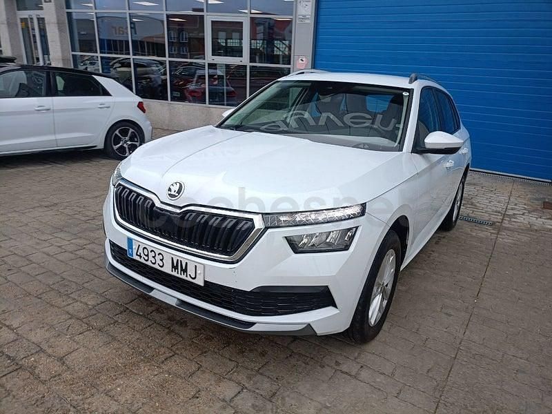 Usado Skoda Kamiq Selection 115 CV (84 kW) 2023 Blanco SUV
