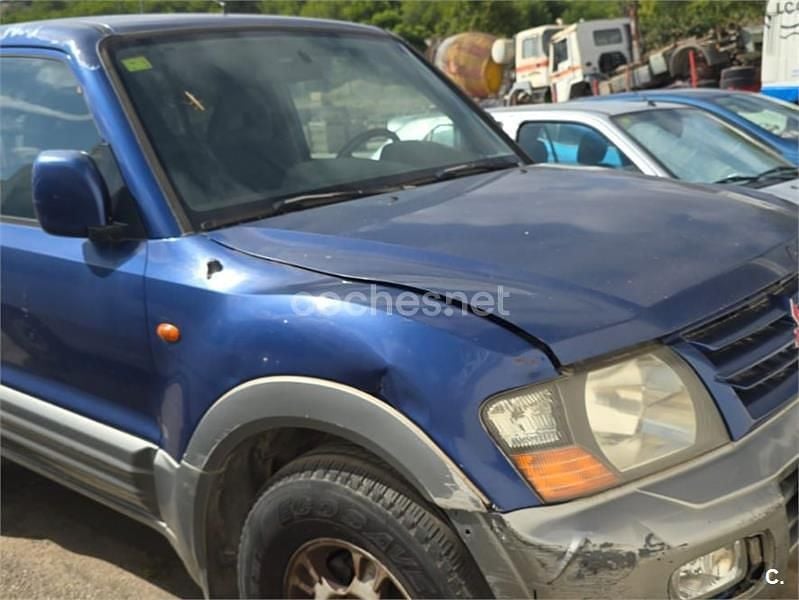 Usado Mitsubishi Montero 160 CV (117 kW) 2004 Azul SUV