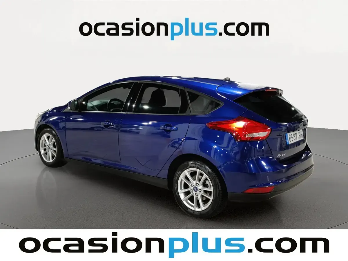 Usado Ford Focus Trend+ 125 CV (91 kW) 2017 Azul Utilitario
