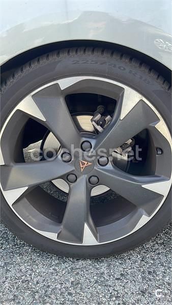 Usado Cupra Leon 150 CV (110 kW) 2024 Blanco Familiar