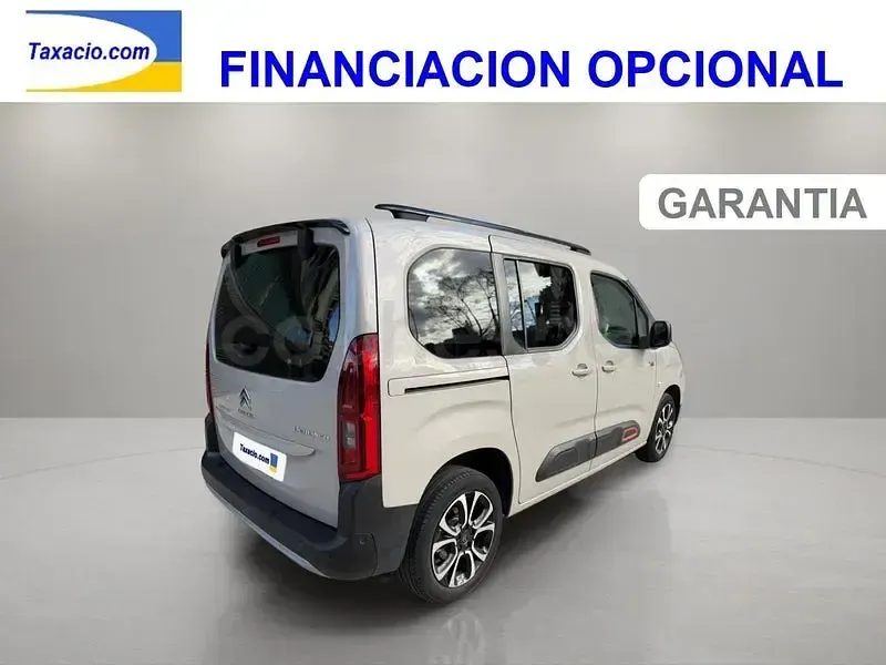 Usado Citroën Berlingo Business Class 102 CV (75 kW) 2022 Gris / plata Monovolumen