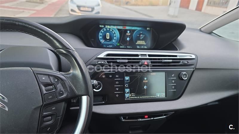 Negro Usado 2015 Citroën C4 Picasso Feel Monovolumen | 9000 € (Precio justo) - Imagen 1/4