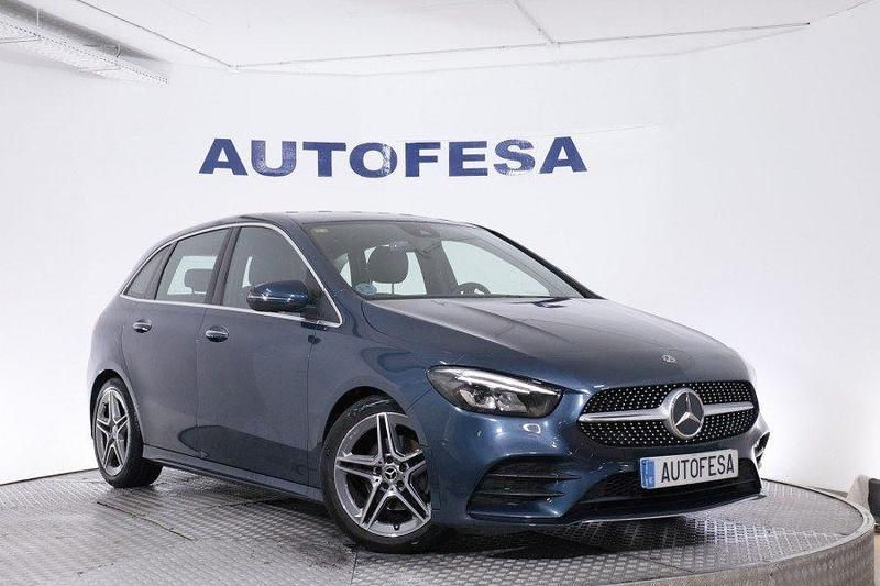 Usado Mercedes B200 AMG line 150 CV (110 kW) 2020 Verde Monovolumen